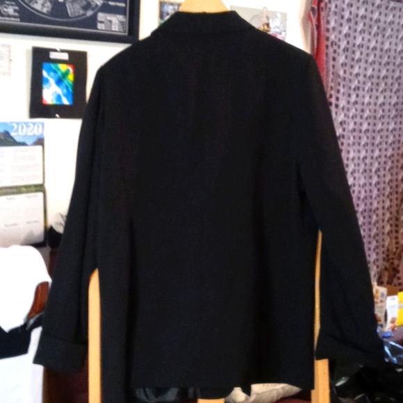 Sag Harbor Black Stretch Blazer - Picture 3 of 4